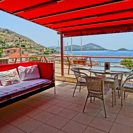 Ξενοδοχείο Penthouse 4*