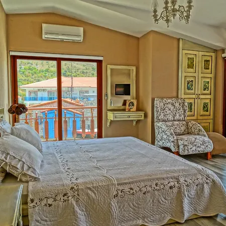 Penthouse 4*